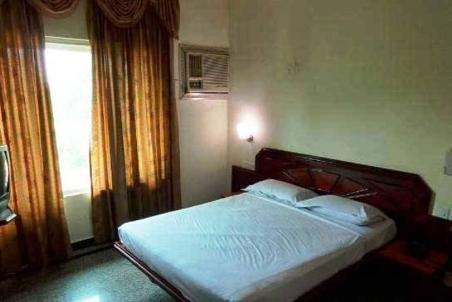 Hotel Pearl Regency, Thrissur 4